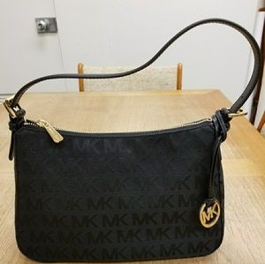 Michael Kors Jet Set Top Zip Shoulder Bag